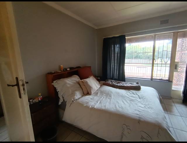 3 BEDROOM DUPLEX FOR SALE IN BRACKENHURST
